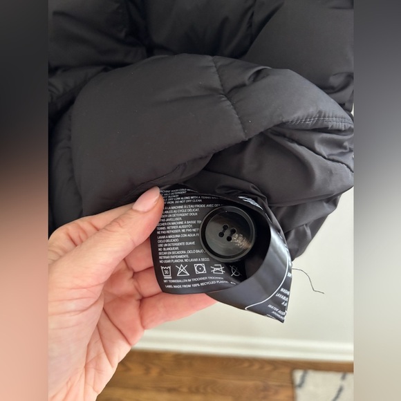 Bernardo Box Quilt Puffer Jacket in Black NWT - Picture 9 of 9